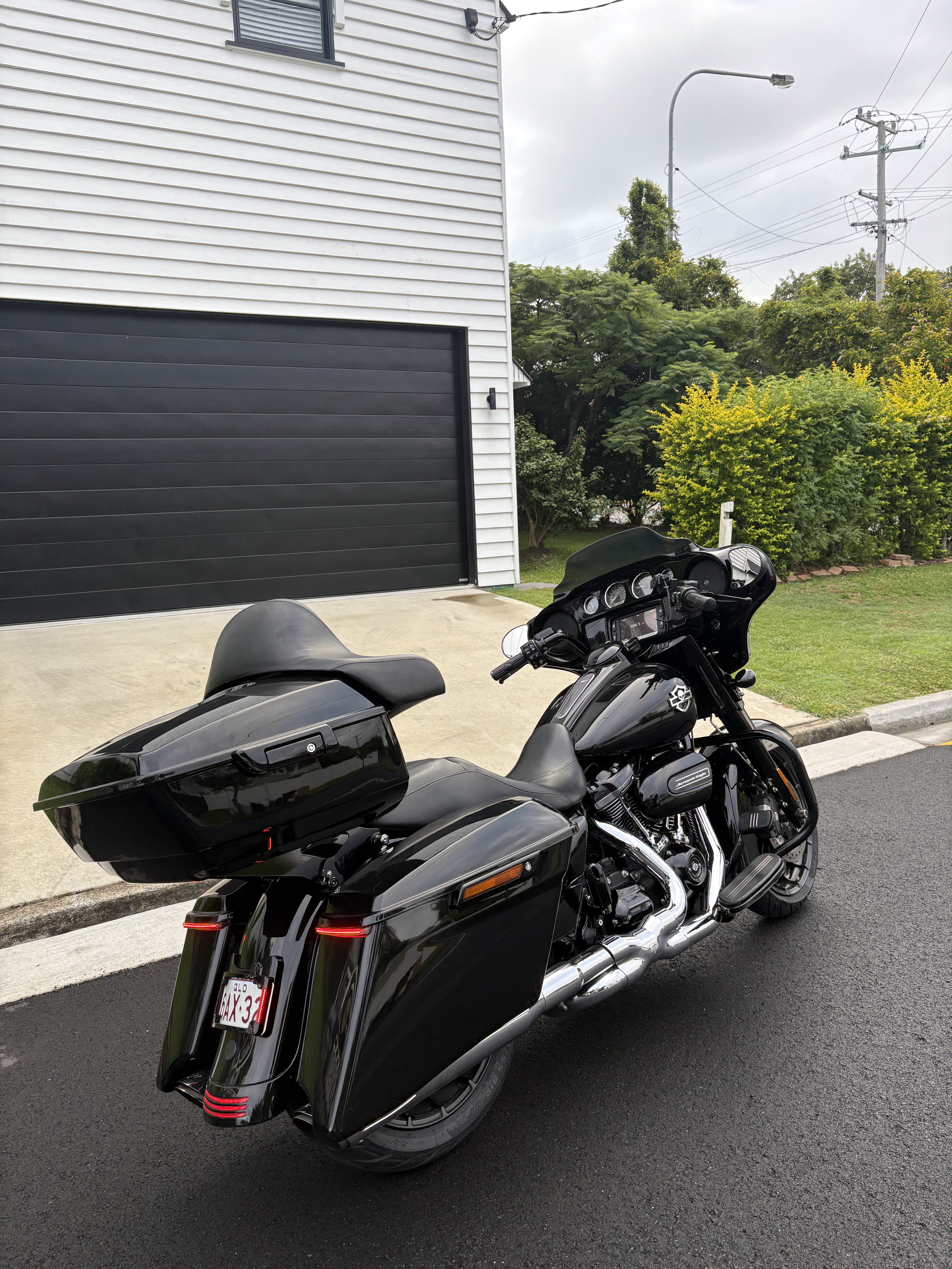 Harley loaded and ready to go in the driveway